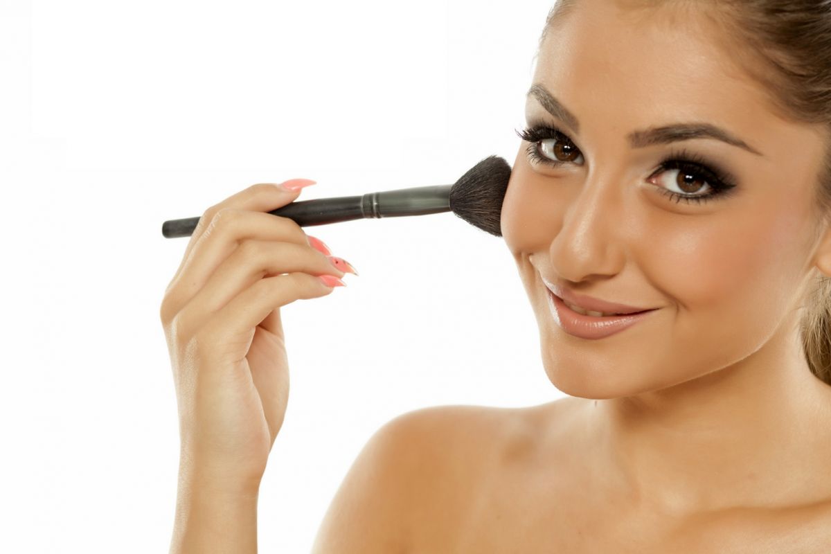 Choosing the Right Make Up for Your Tanned Skin